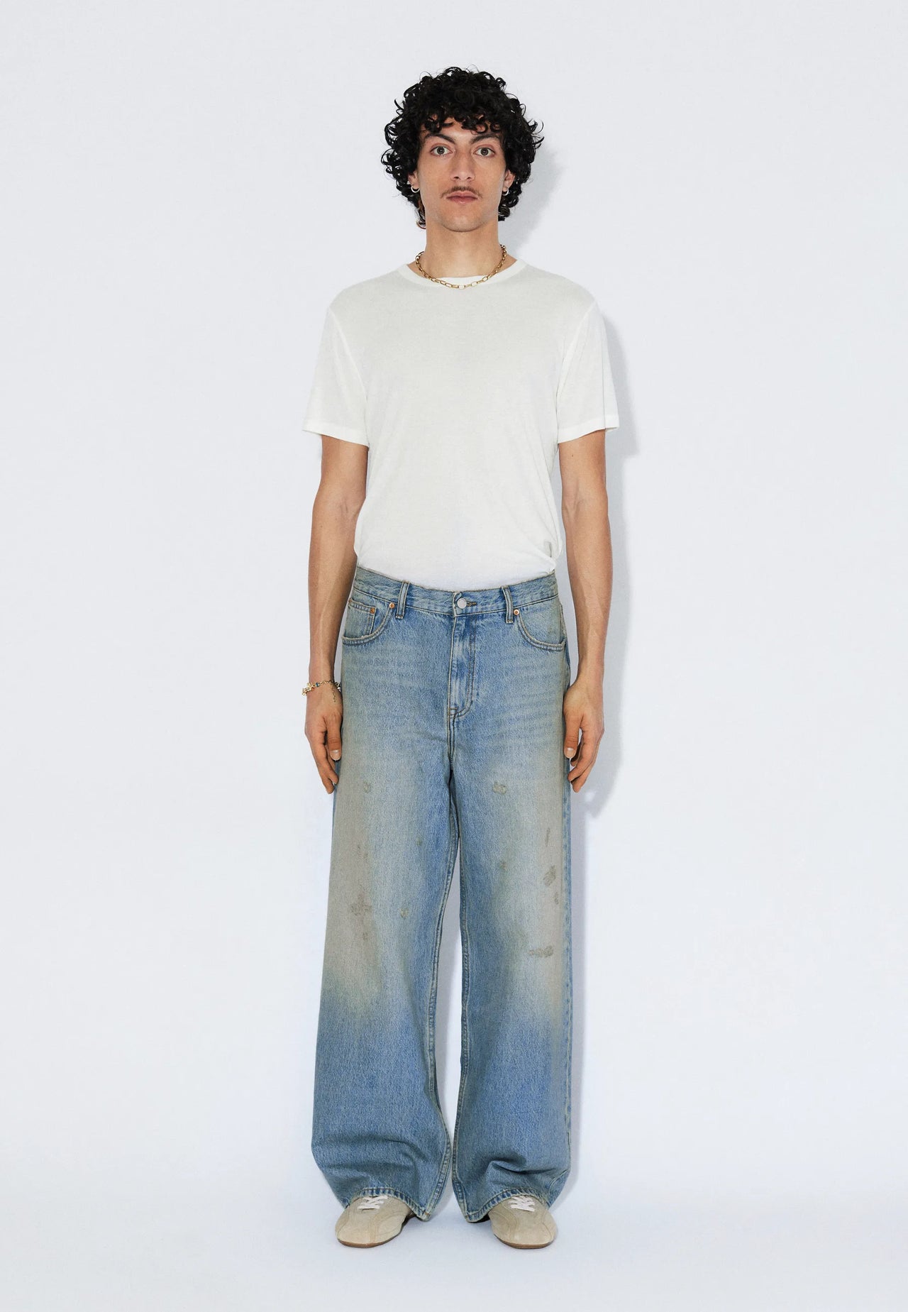 2530101L98_DrDenim_CormacBaggy_StreamSkyAgedDistress_Main_M1_1