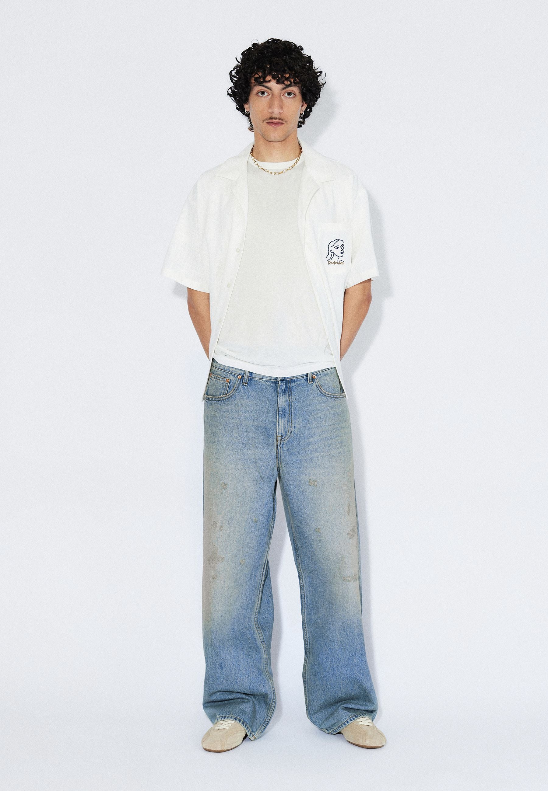 2530101L98_DrDenim_CormacBaggy_StreamSkyAgedDistress_Main_M1_2