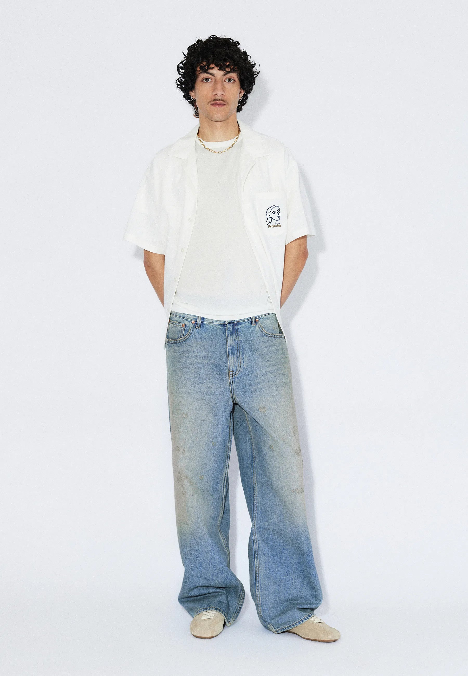 2530101L98_DrDenim_CormacBaggy_StreamSkyAgedDistress_Main_M1_3