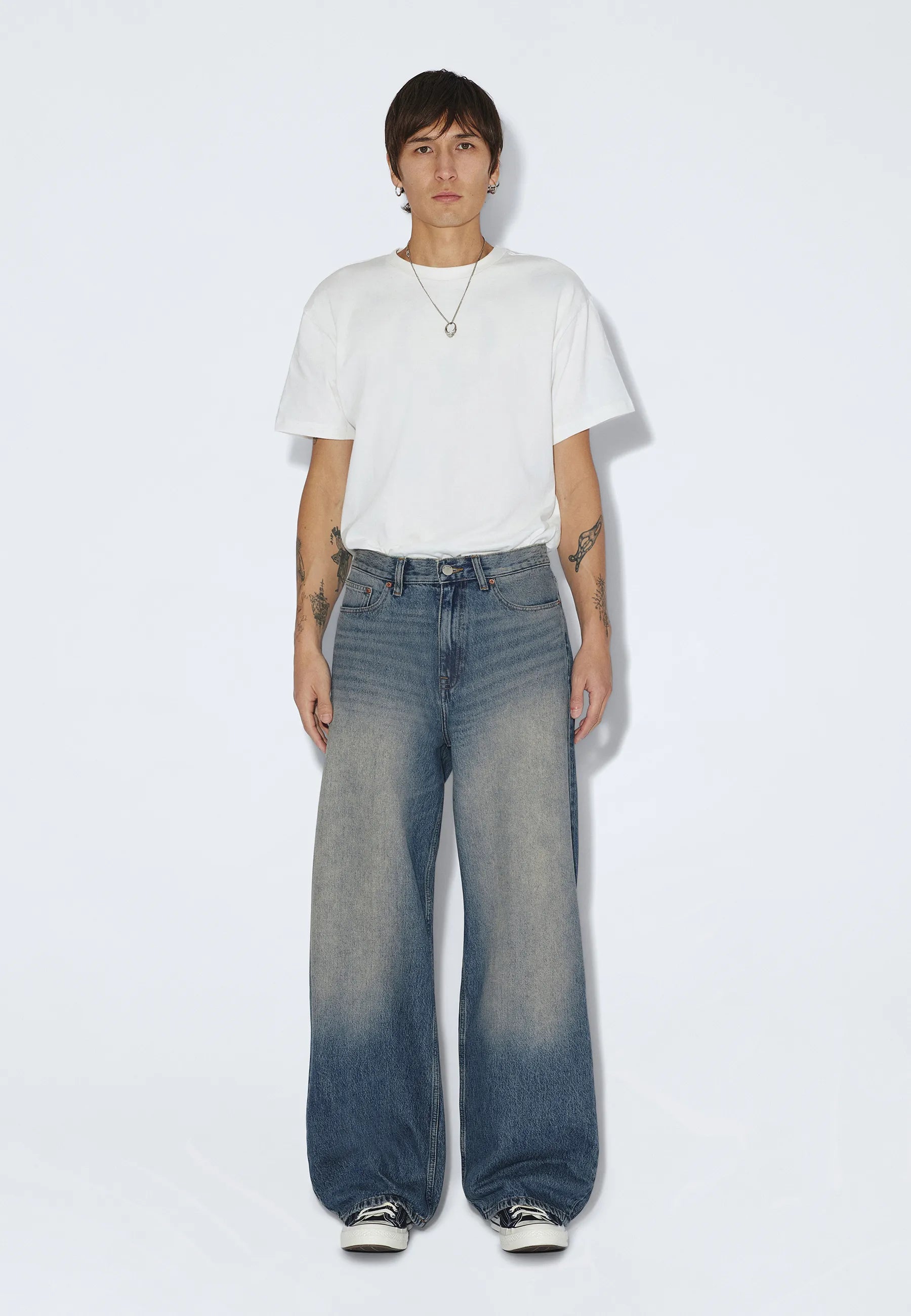 2530101L99_DrDenim_CormacBaggy_StreamMidAged_main_M1_1