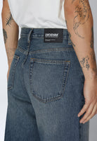 2530101L99_DrDenim_CormacBaggy_StreamMidAged_main_M5_2