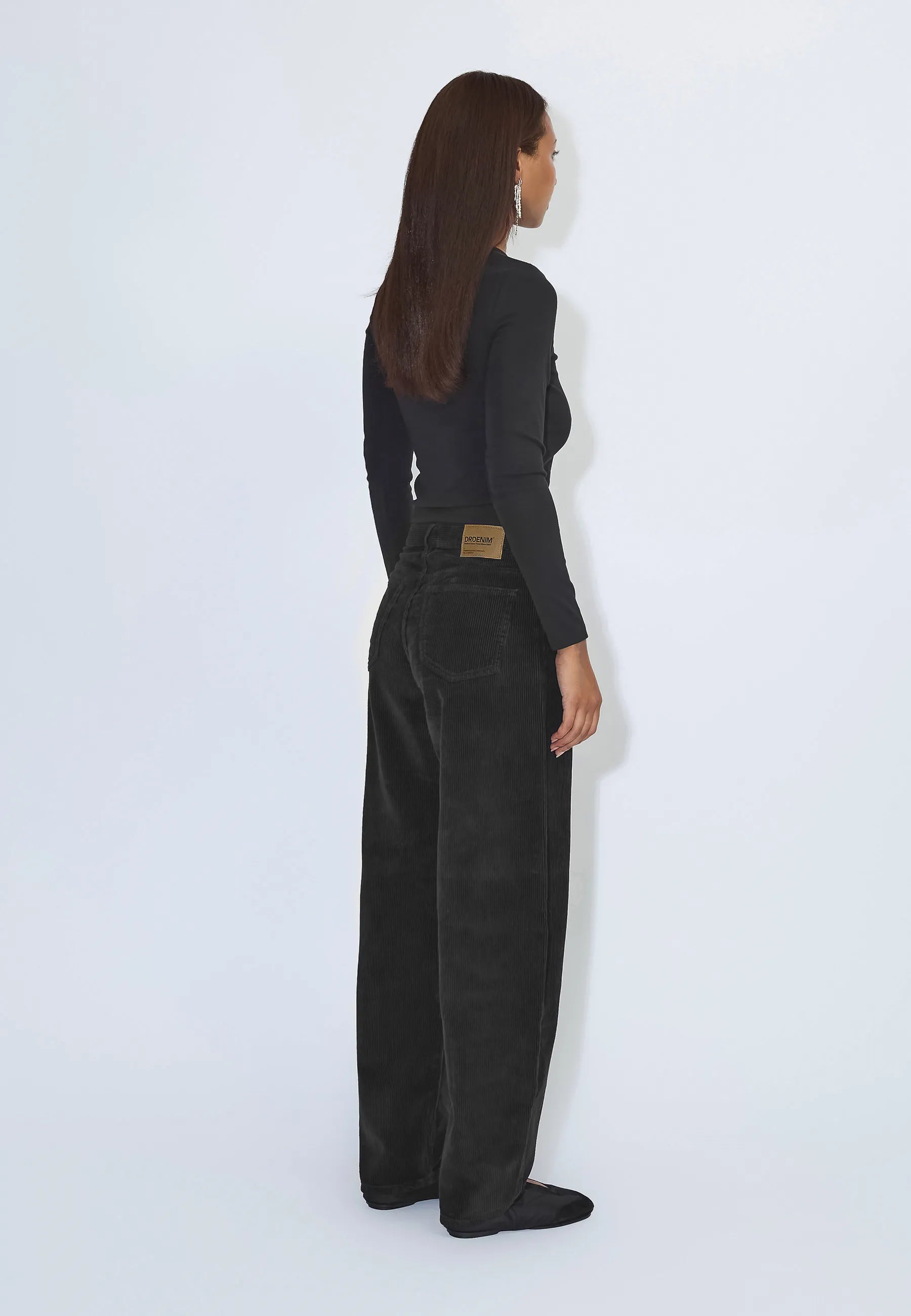 2530105102_DrDenim_NanciMidBarrel_BlackCord_Main_W2_1