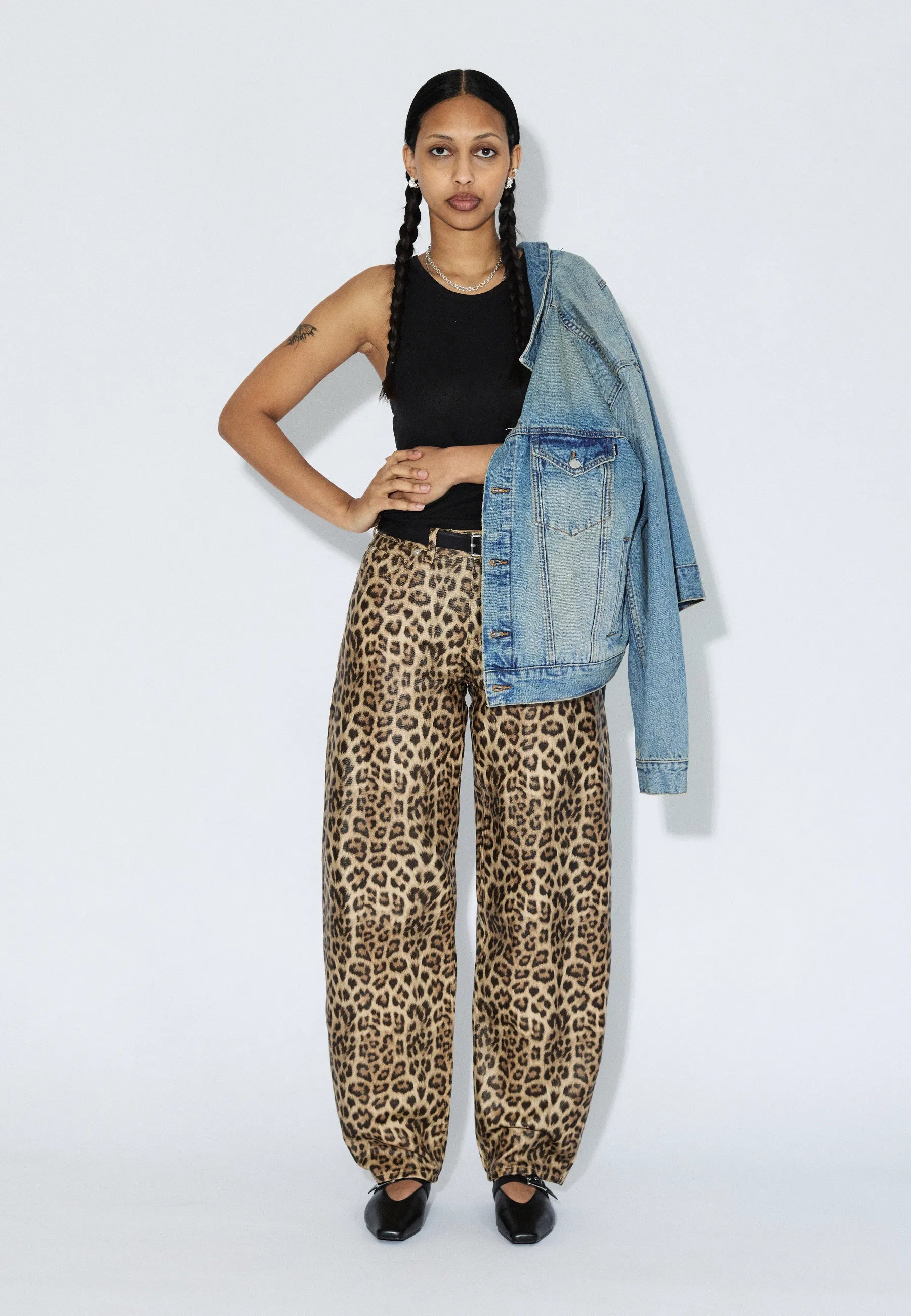 2530105808_DrDenim_NanciMidBarrel_Leopard_Main_W1_2