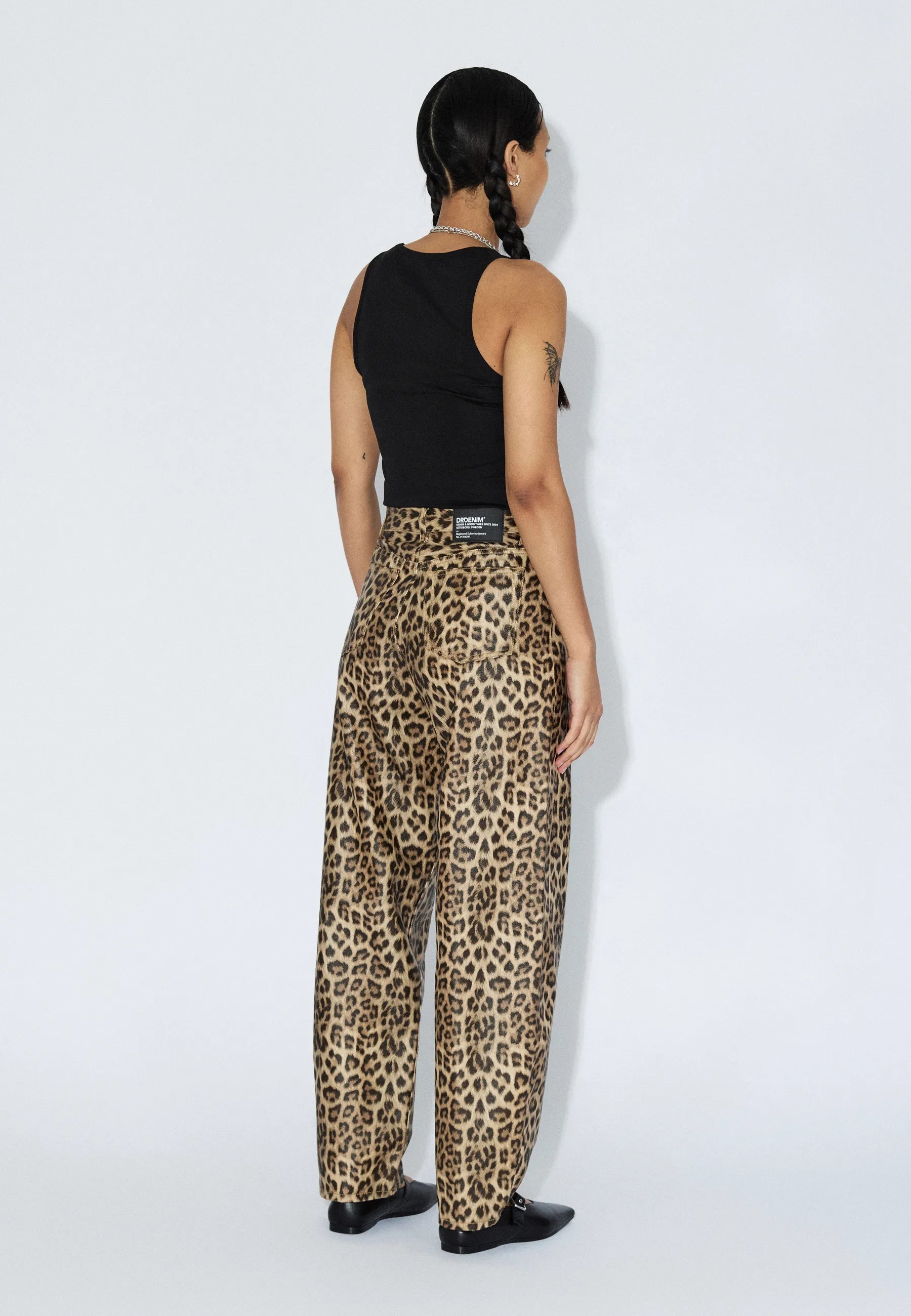 2530105808_DrDenim_NanciMidBarrel_Leopard_Main_W2_1