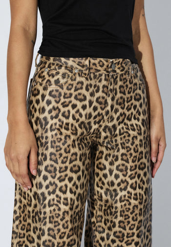 2530105808_DrDenim_NanciMidBarrel_Leopard_Main_W5_1