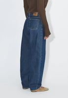 2530105J53_DrDenim_NanciMidBarrel_NovaDarkRetro_Main_W4_1