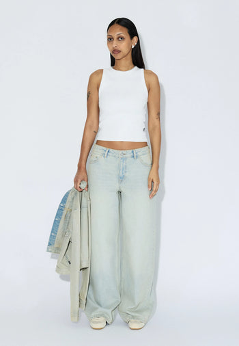 2530107066_DrDenim_AryLowBaggy_StreamPaleVintageWorn_Main_W1_2