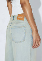 2530107066_DrDenim_AryLowBaggy_StreamPaleVintageWorn_Main_W5_2