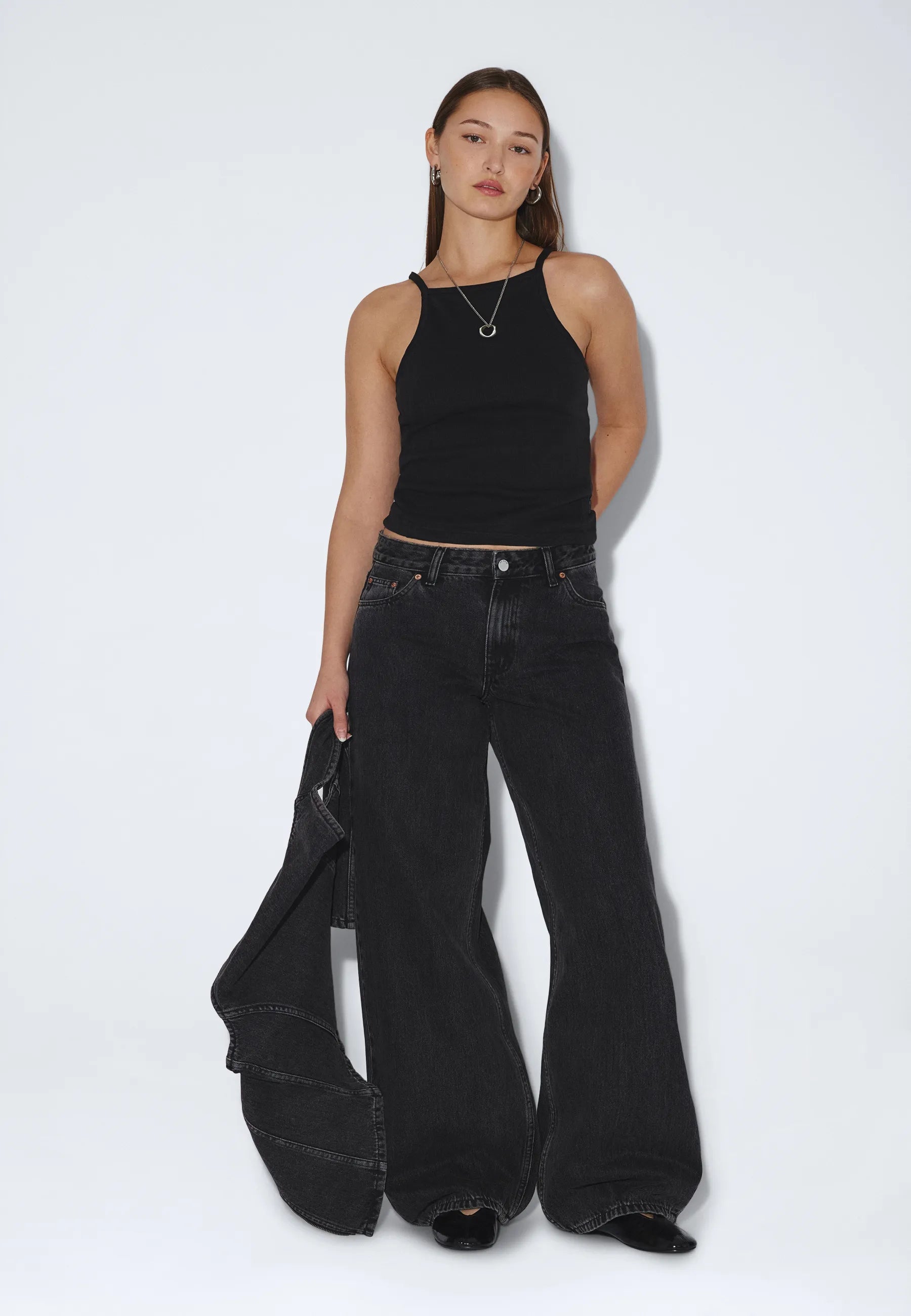 2530107A58_DrDenim_AryLowBaggy_RetroBlack_main_W1_2