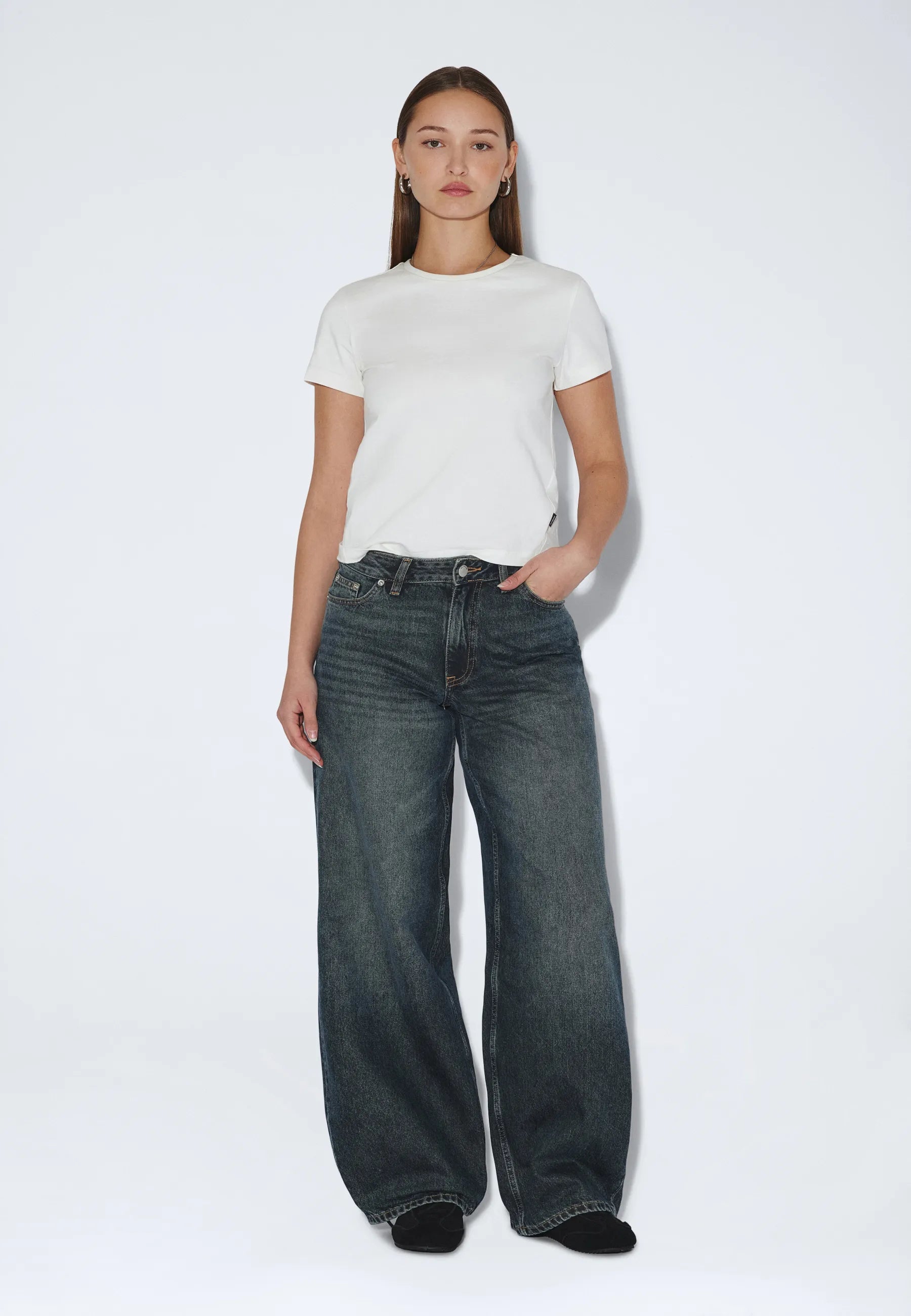2530107M24_DrDenim_AryLowBaggy_KodiakDarkFade_main_W1_3