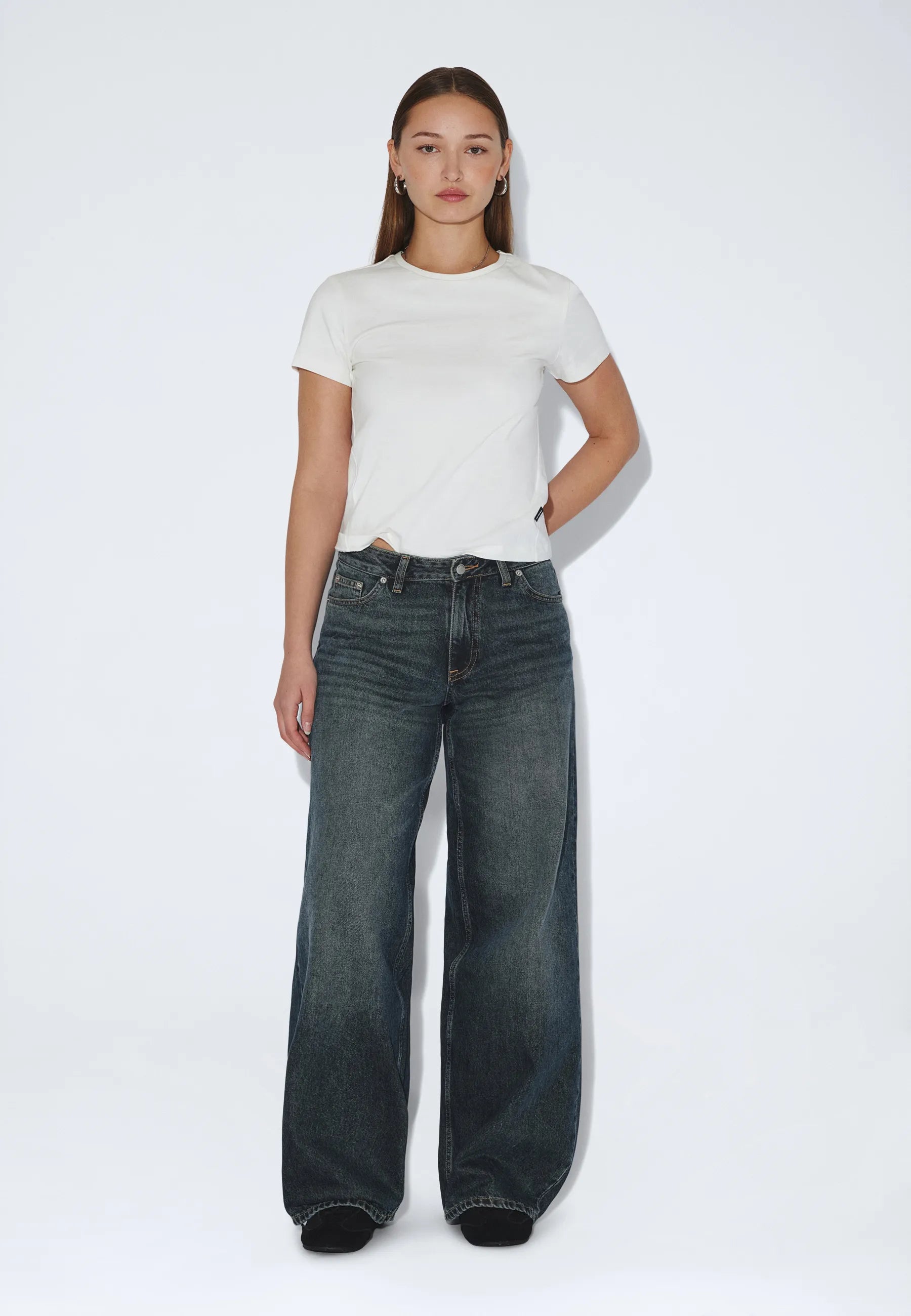 2530107M24_DrDenim_AryLowBaggy_KodiakDarkFade_main_W1_4