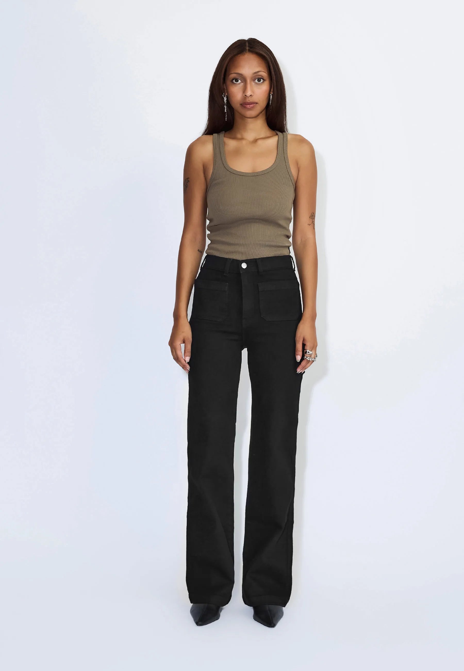 2530108099_DrDenim_MoxyHighStraightPatchPocket_SolidBlack_Main_W1_3