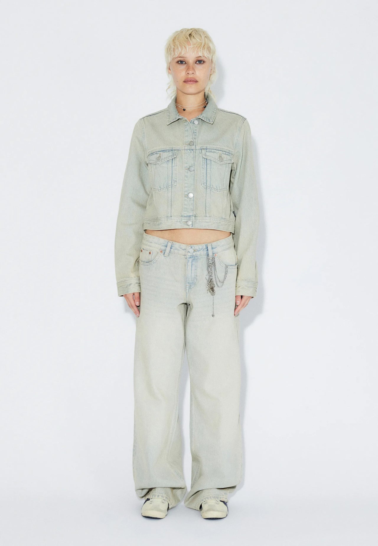 2531102M12_DrDenim_BeckyJacket_StreamLightSand_Main_W1_1