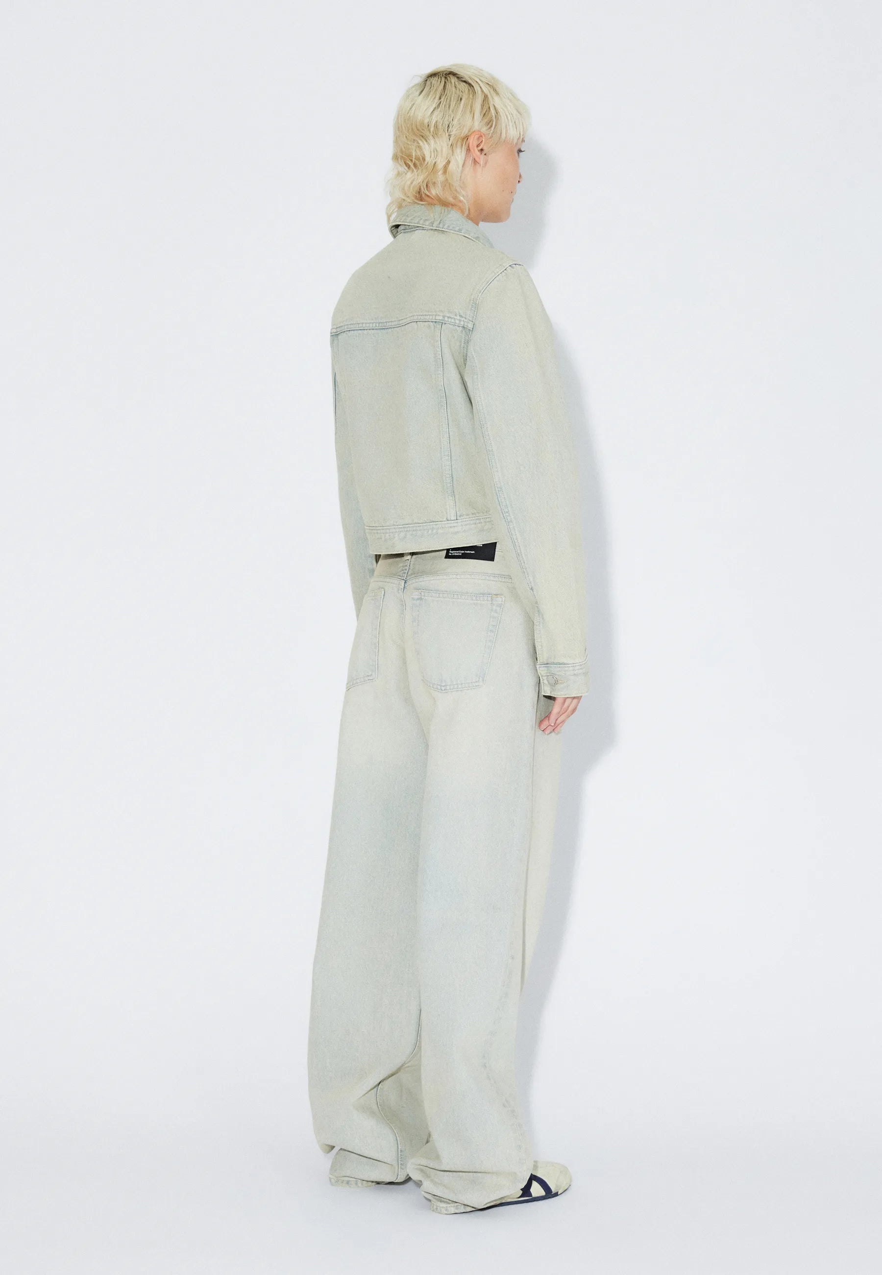 2531102M12_DrDenim_BeckyJacket_StreamLightSand_Main_W2_1