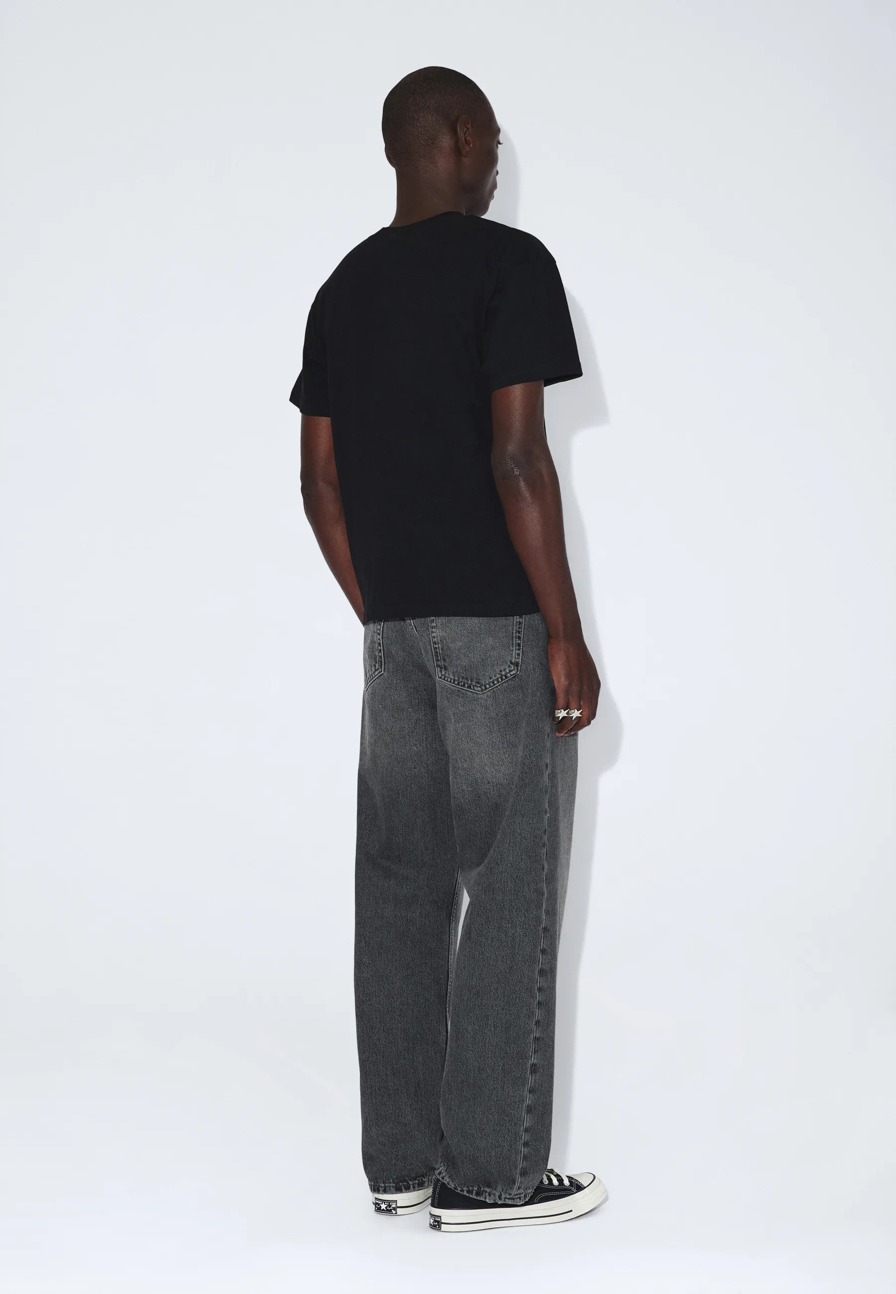 2531110101_DrDenim_BaceTee_Black_main_M2_1