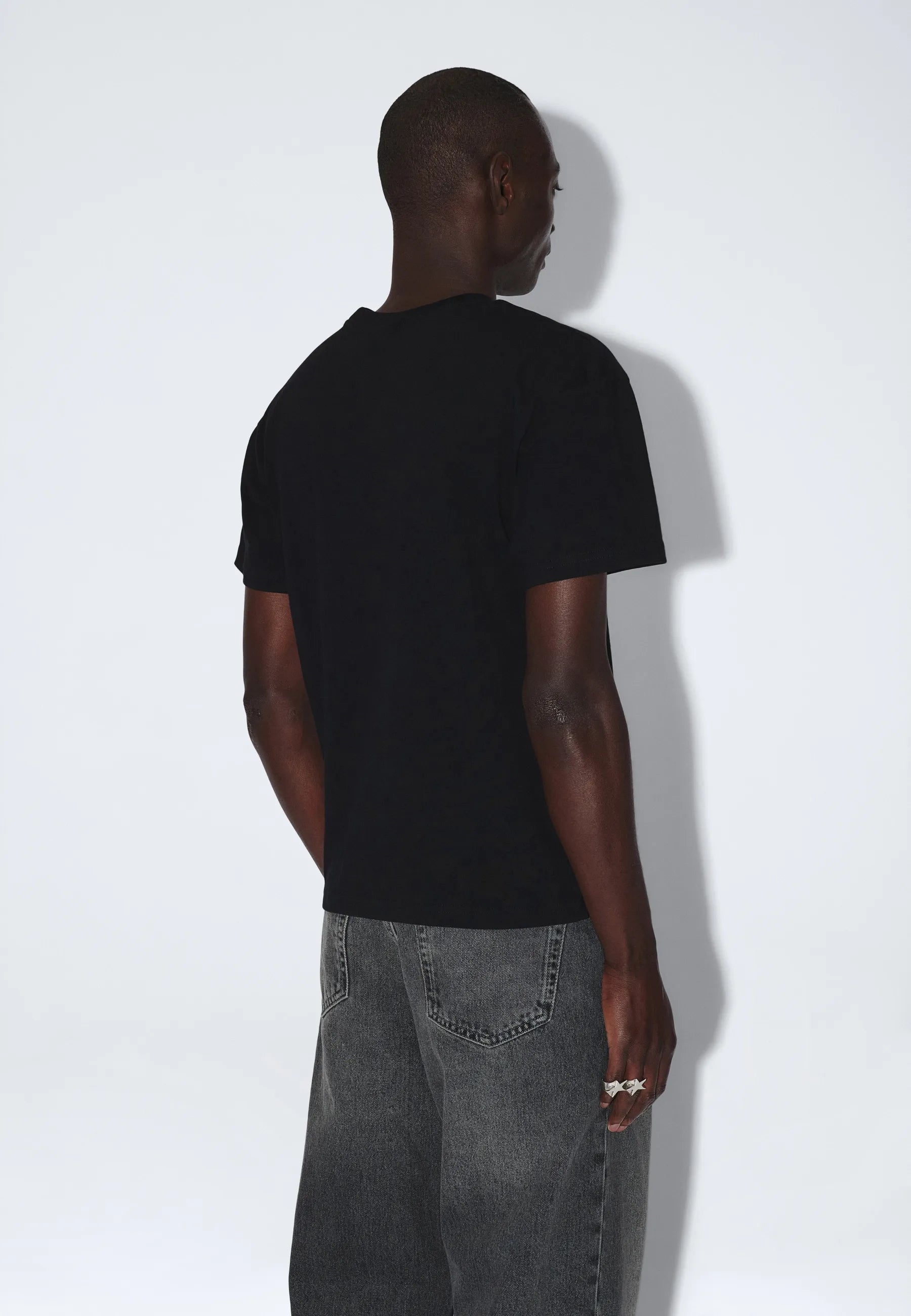 2531110101_DrDenim_BaceTee_Black_main_M4_1