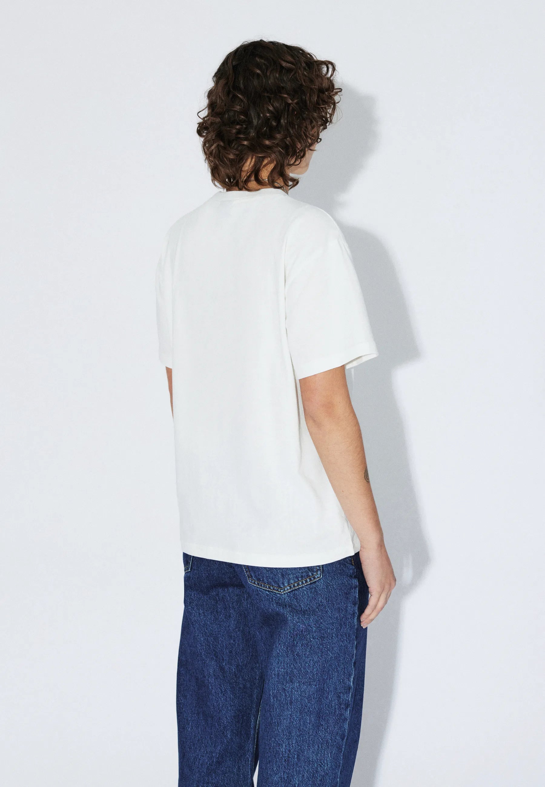 2531110BG9_DrDenim_BaceTee_OffWhiteBrush_Main_W4_1