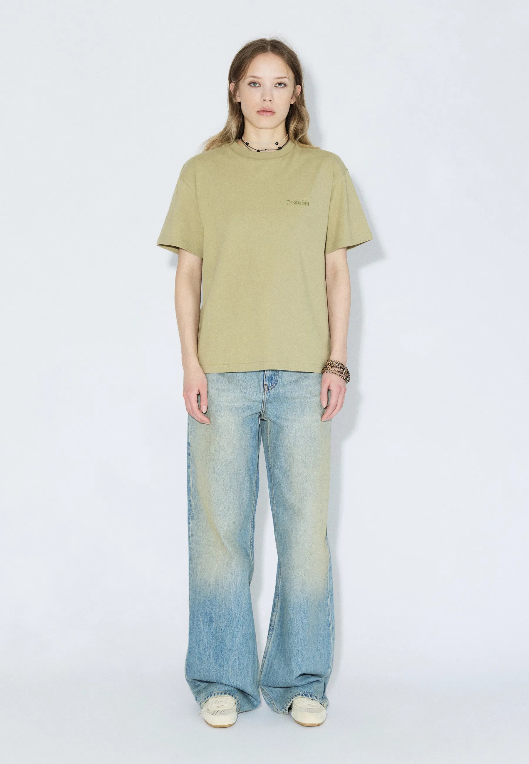 2531110BJ2_DrDenim_BaceTee_LtGreenBrush_Main_W1_1