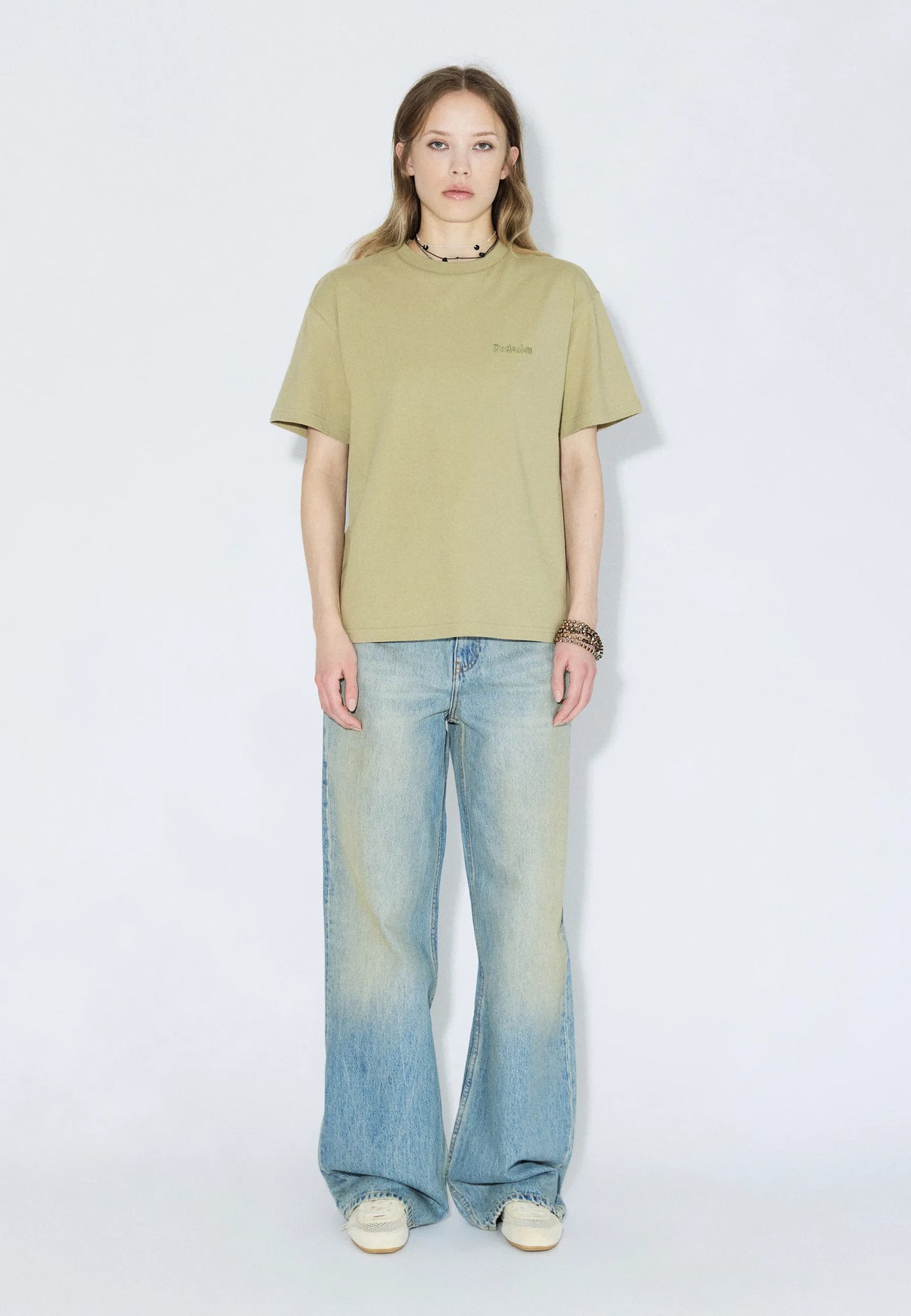 2531110BJ2_DrDenim_BaceTee_LtGreenBrush_Main_W1_3