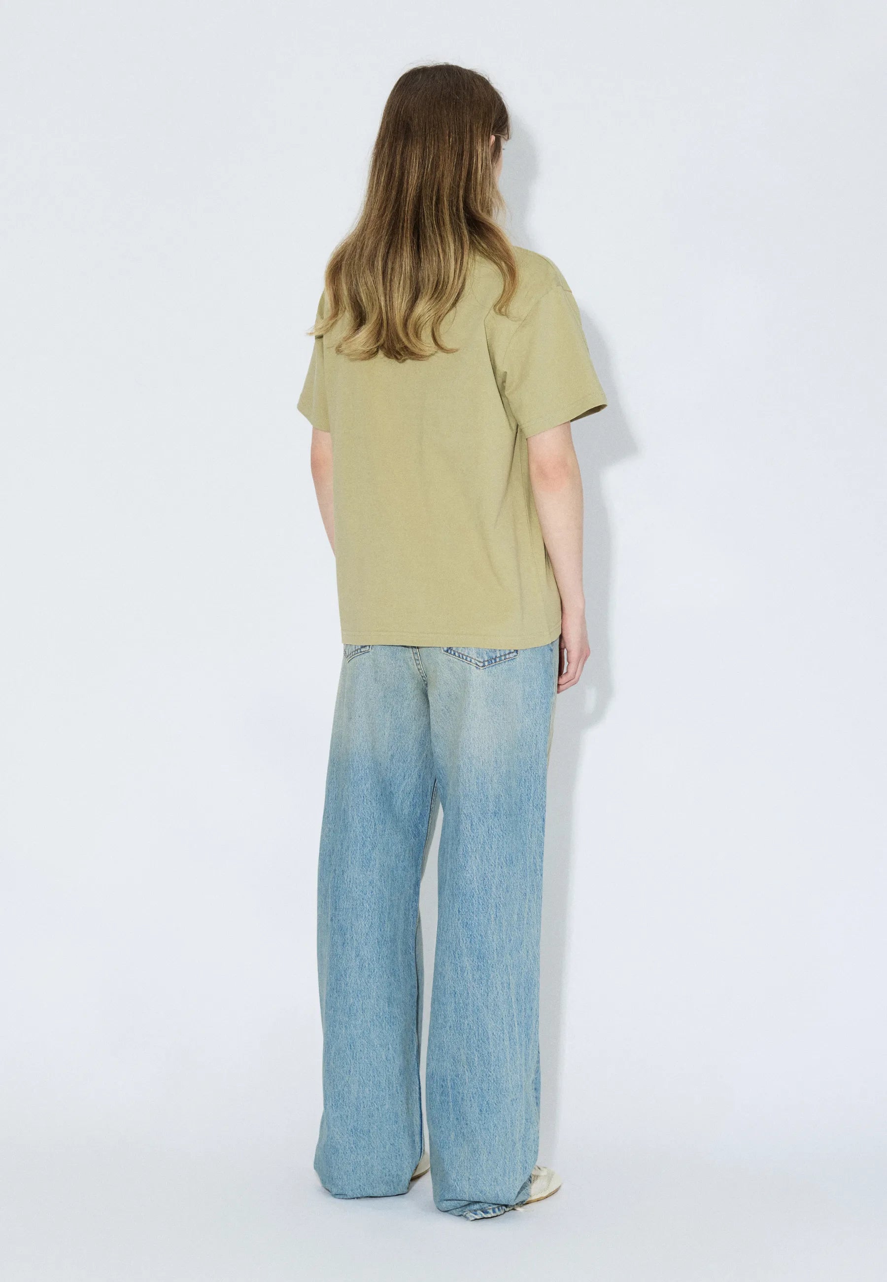 2531110BJ2_DrDenim_BaceTee_LtGreenBrush_Main_W2_1