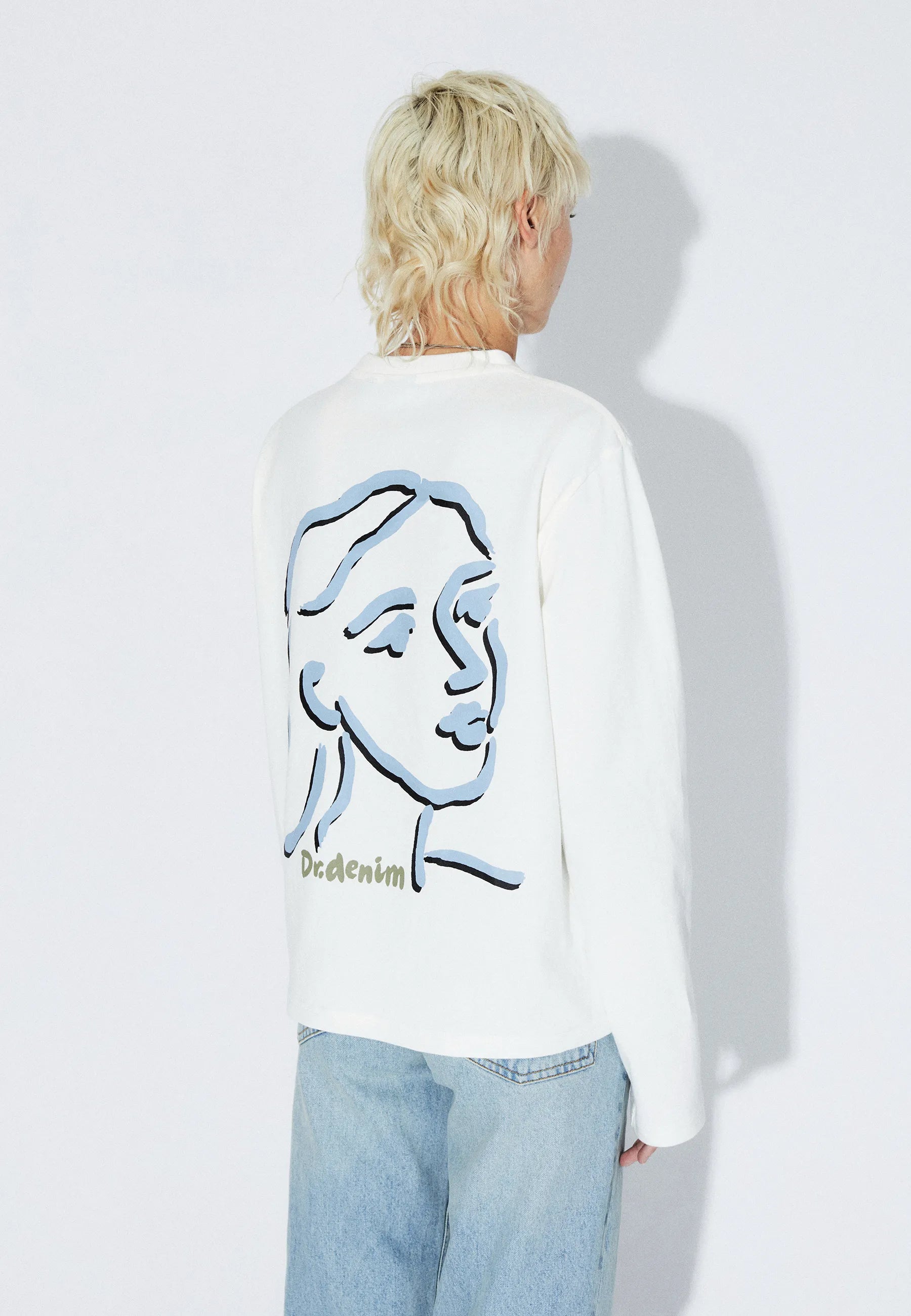 2531111BL1_DrDenim_KathLongsleeve_OffWhiteDraw_Main_W5_2