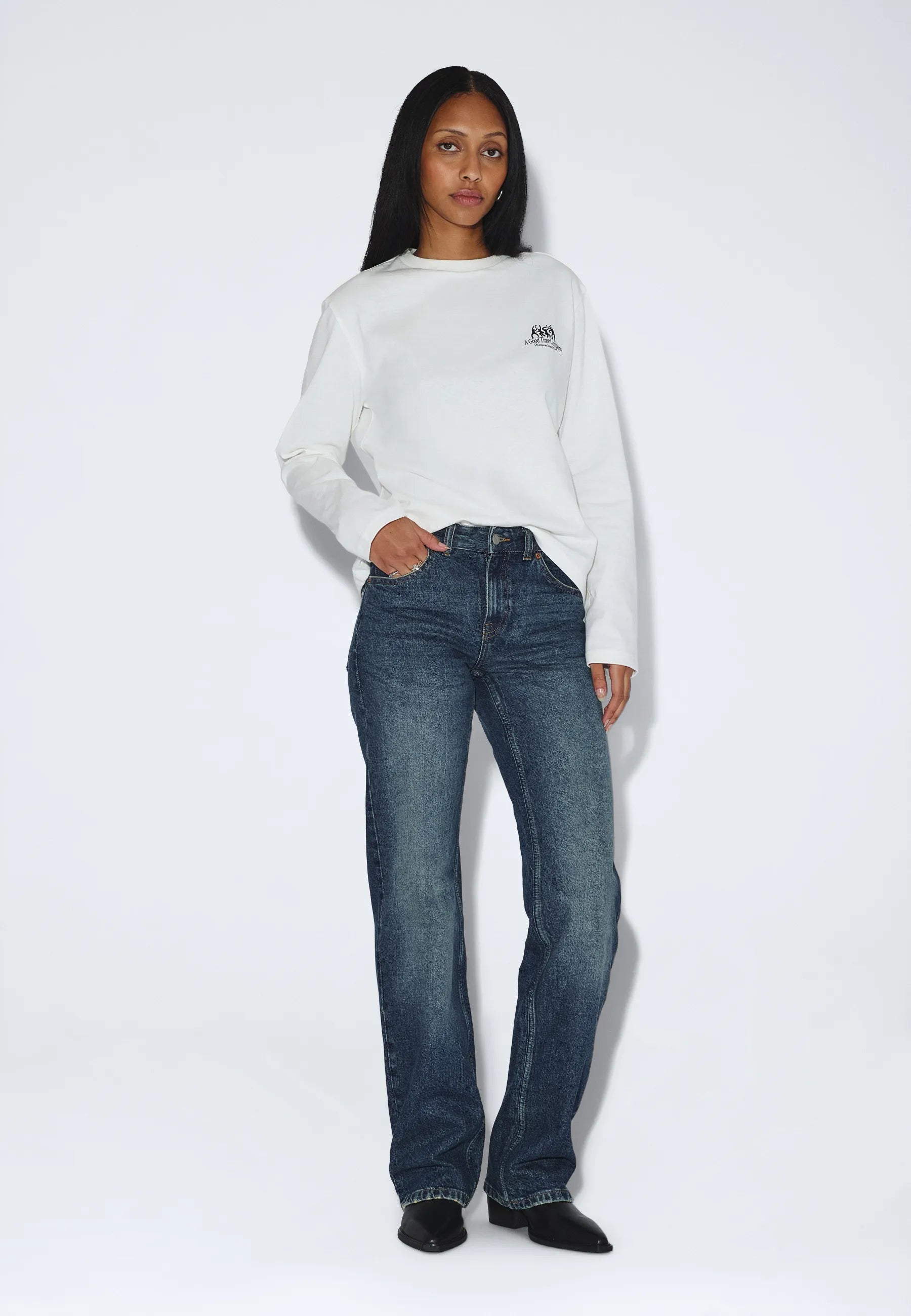 2531111LI2_DrDenim_KathLongsleeve_OffWhiteTime_main_W1_4