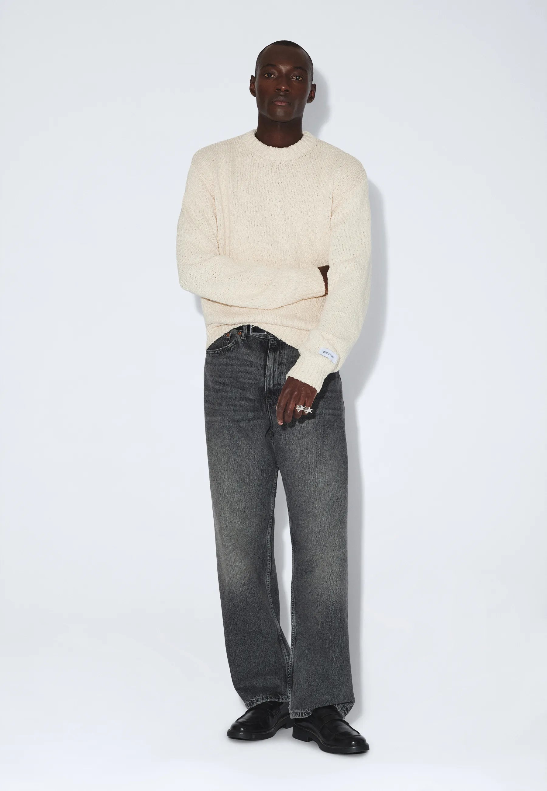 2531116678_DrDenim_MicSweater_Ecru_main_M1_3