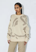 2531116BF2_DrDenim_MicSweater_EcruBigDraw_Main_W3_2