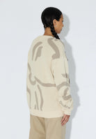 2531116BF2_DrDenim_MicSweater_EcruBigDraw_Main_W4_1