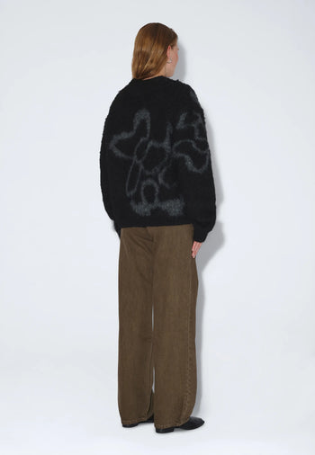 2531116BN3_DrDenim_MicSweater_BlackGreyFlower_main_W2_1