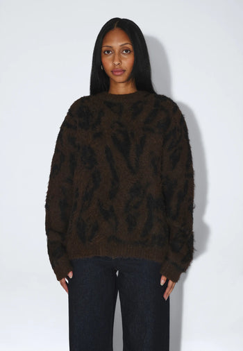 2531116BT6_DrDenim_MicSweater_BrownBlackScribble_main_W3_1