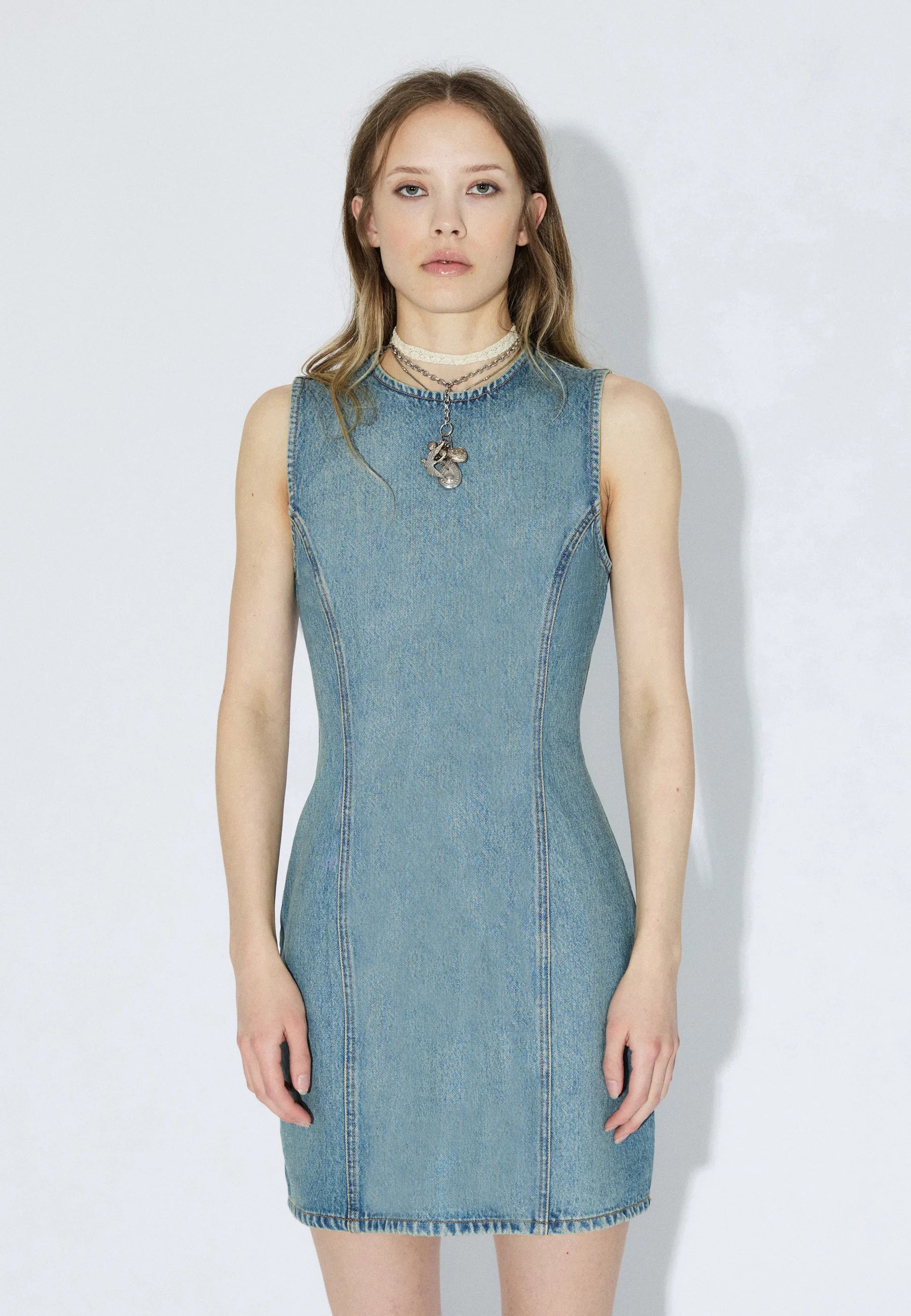 2541101L95_DrDenim_CalistaDress_StreamSkyAged_Main_W3_1