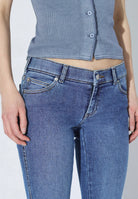 2541101L95_DrDenim_KilyLowBootcut_CapeSkyShade_Main_W5_1