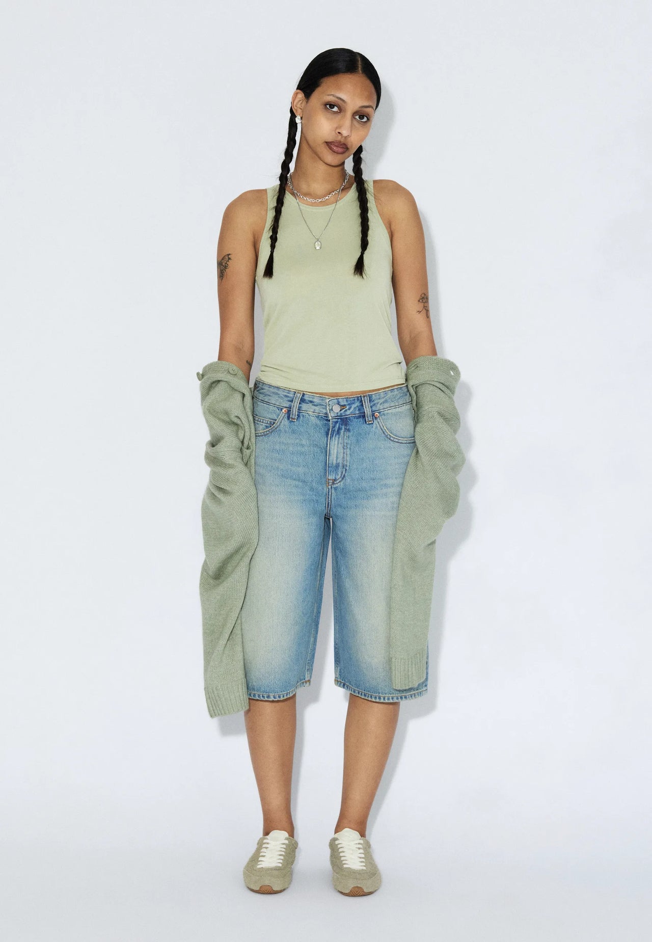 2610101L95_DrDenim_BreeShorts_StreamSkyAged_Main_W1_1