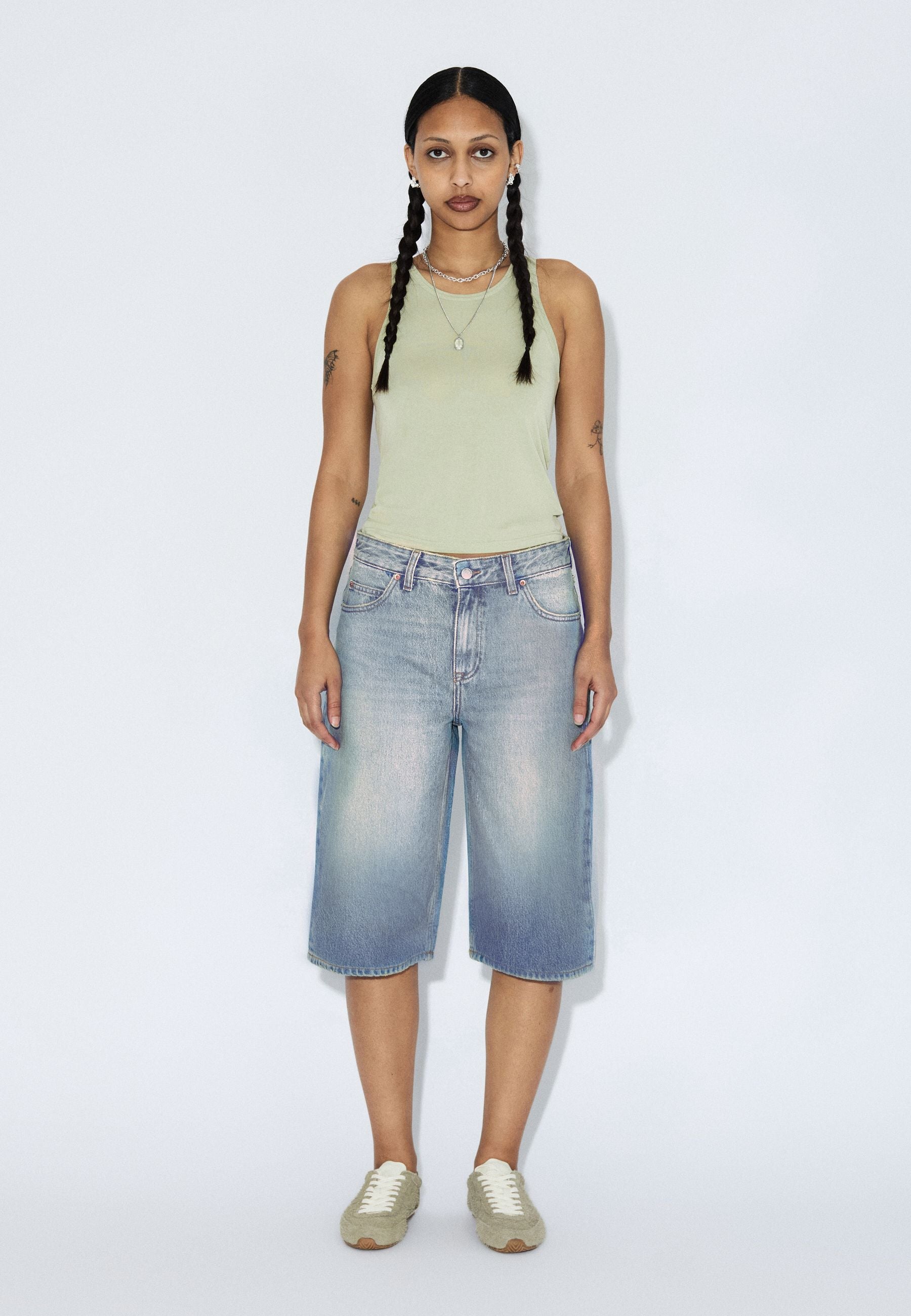 2610101L95_DrDenim_BreeShorts_StreamSkyAged_Main_W1_2