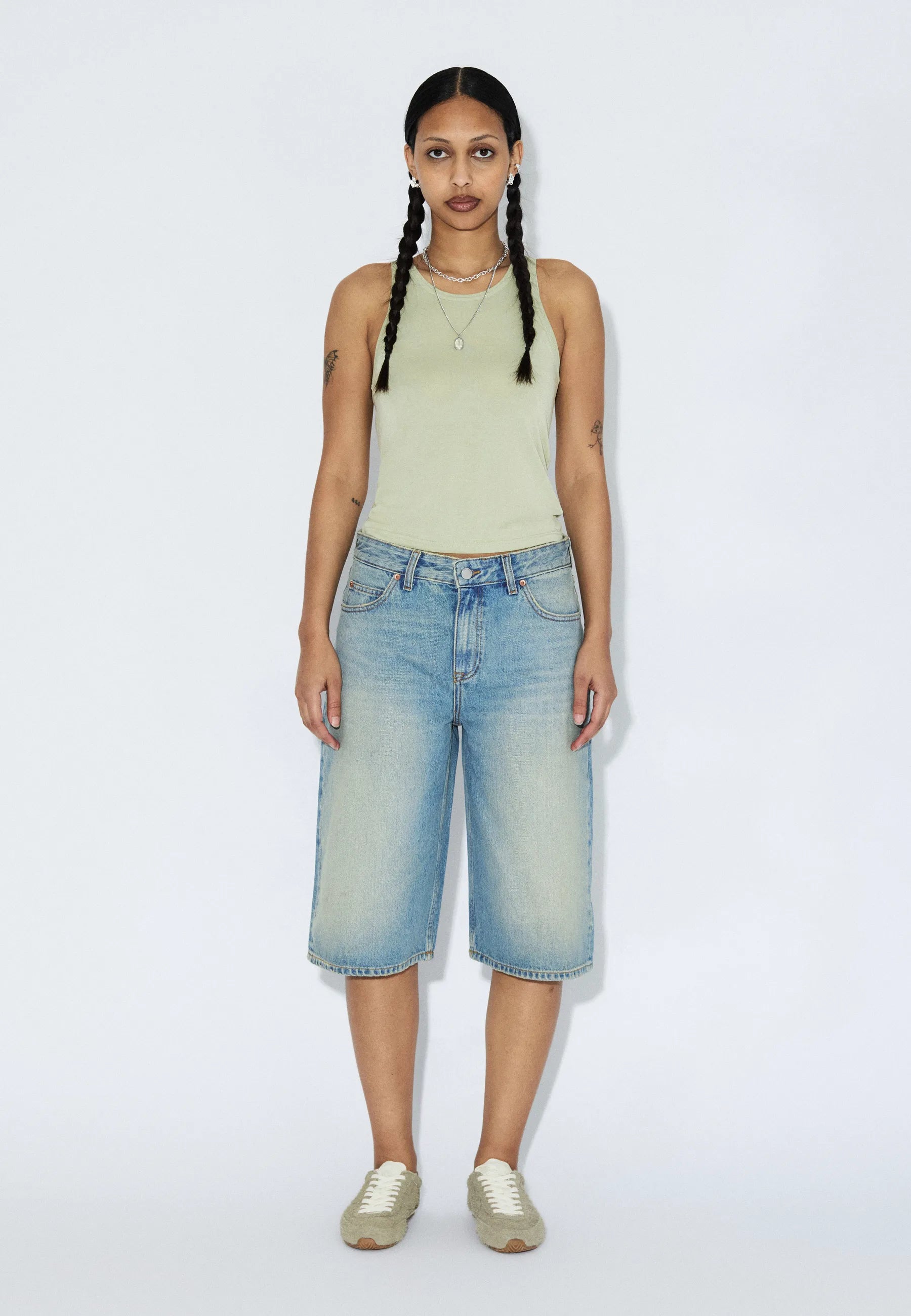 2610101L95_DrDenim_BreeShorts_StreamSkyAged_Main_W1_2