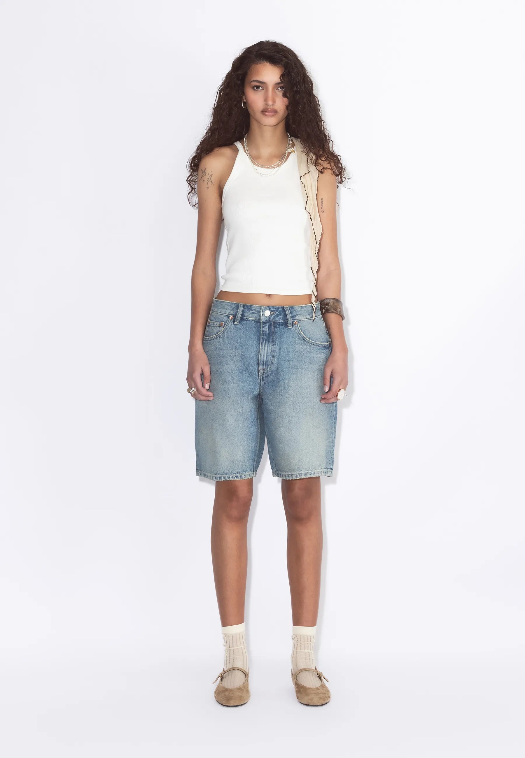 2610102M02_DrDenim_AsraShorts_DriftSkyUsed_Main_W1_4