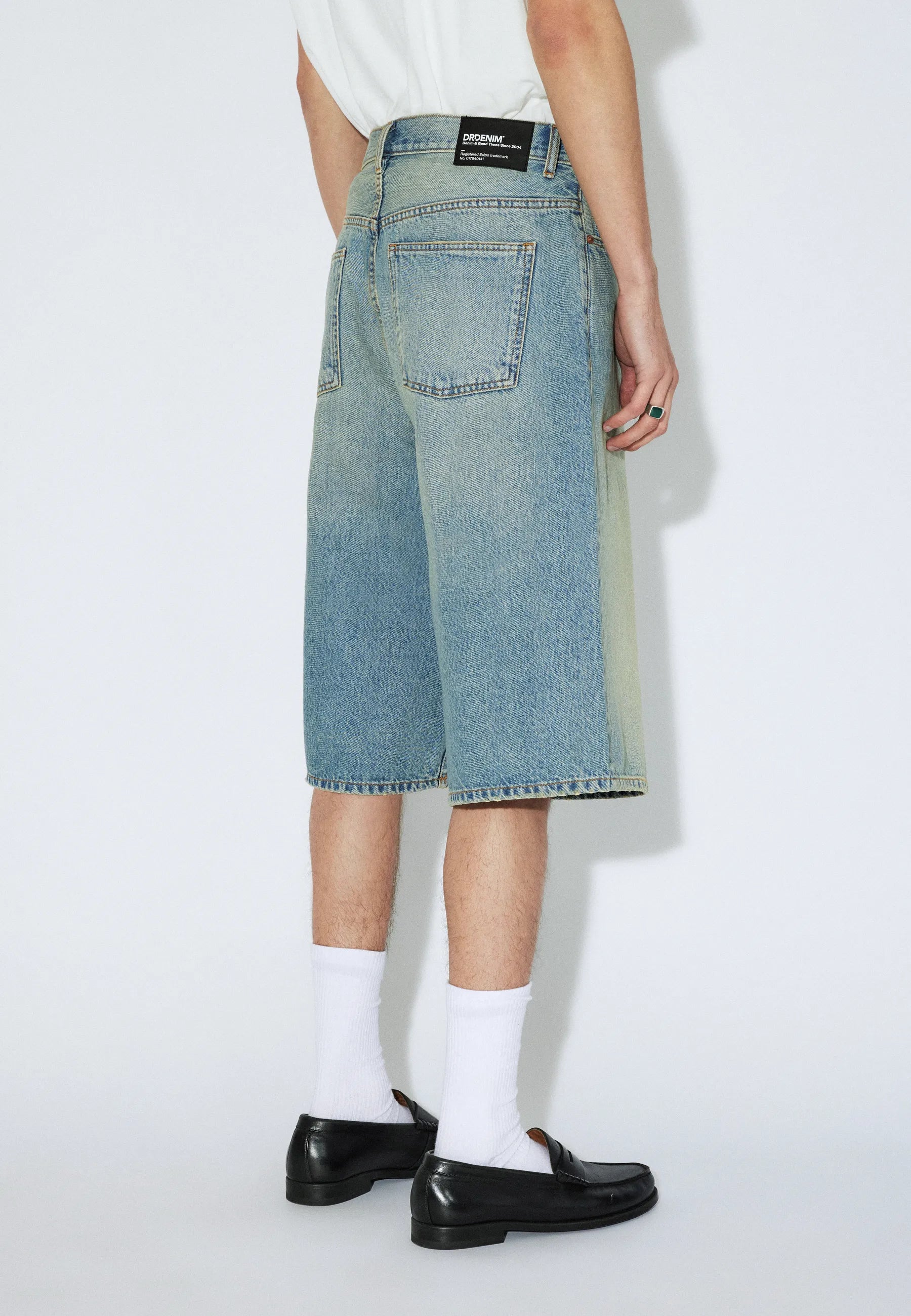 2610103L95_DrDenim_ValiShorts_StreamSkyAged_Main_M4_1