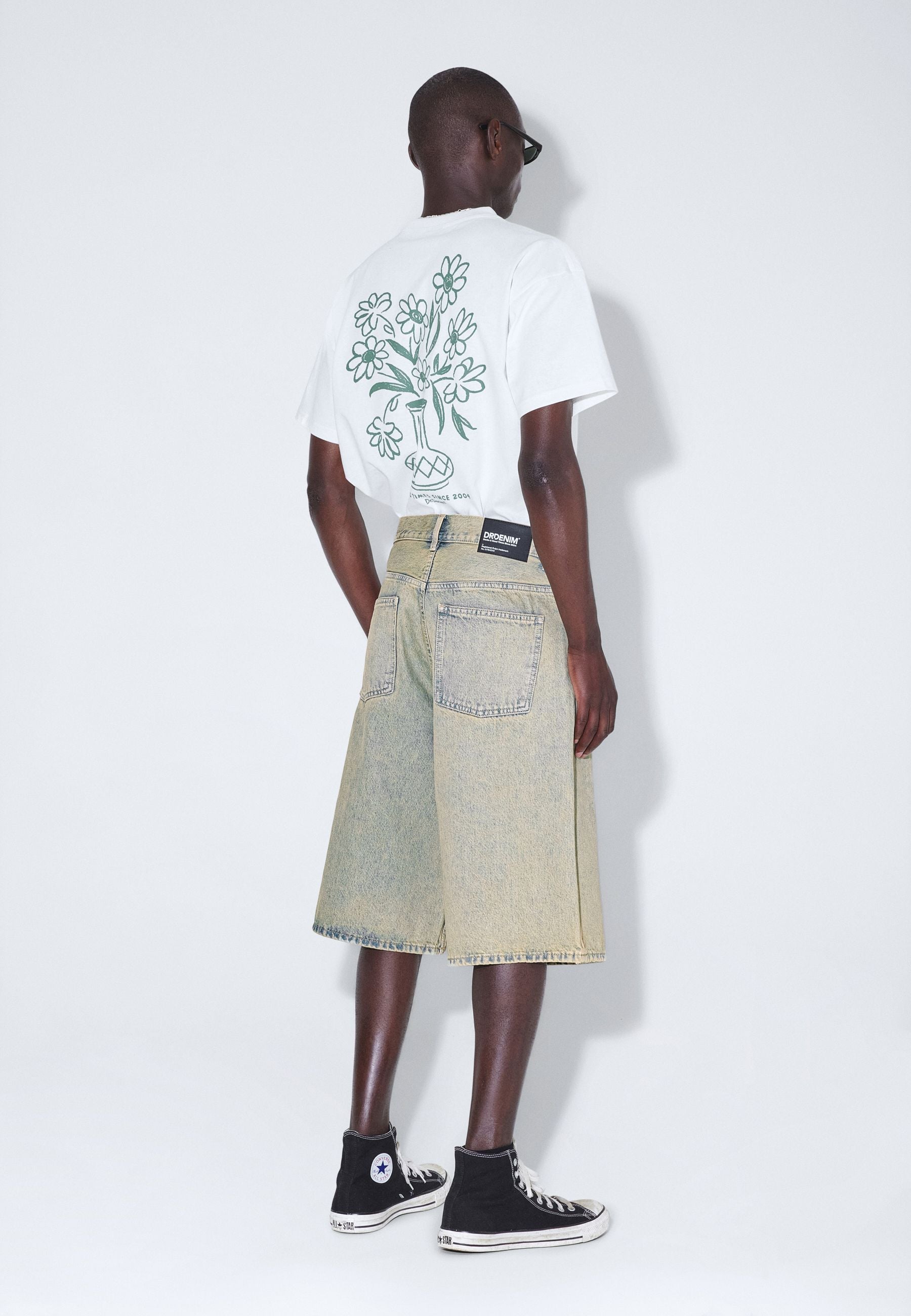 2610103M10_DrDenim_ValiShorts_StreamDesert_Main_M2_1