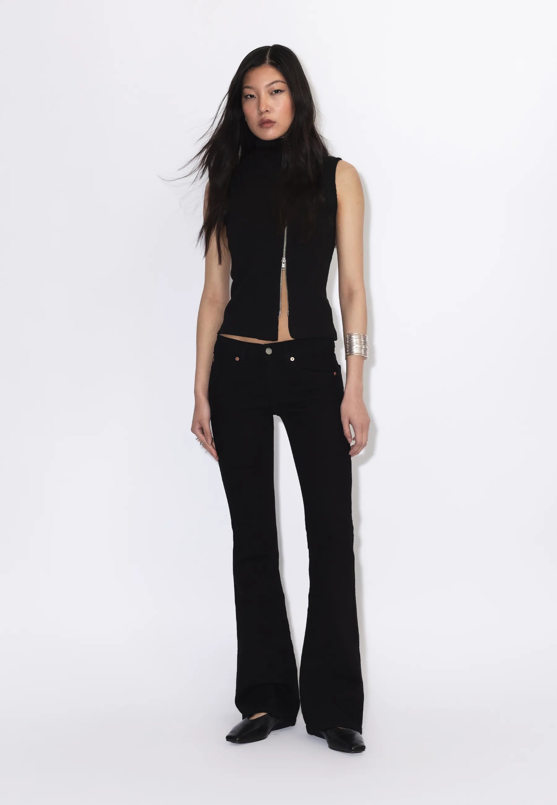 2610104099_DrDenim_KilyLowBootcut_SolidBlack_B2B_W1_1