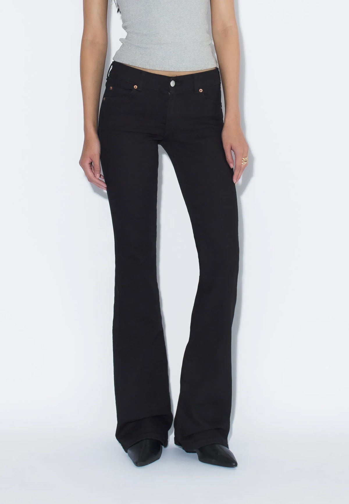 2610104099_DrDenim_KilyLowBootcut_SolidBlack_Main_W3_1