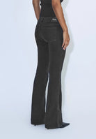 2610104BY1_DrDenim_KilyLowBootcut_WashedBlackPintuck_Main_W4_1
