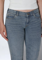 2610104J88_DrDenim_KilyLowBootcut_CapeLightFadeVintage_main_W5_1