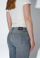 2610104J88_DrDenim_KilyLowBootcut_CapeLightFadeVintage_main_W5_2