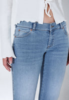 2610104V50_DrDenim_KilyLowBootcut_ValeLightFade_Main_W5_1