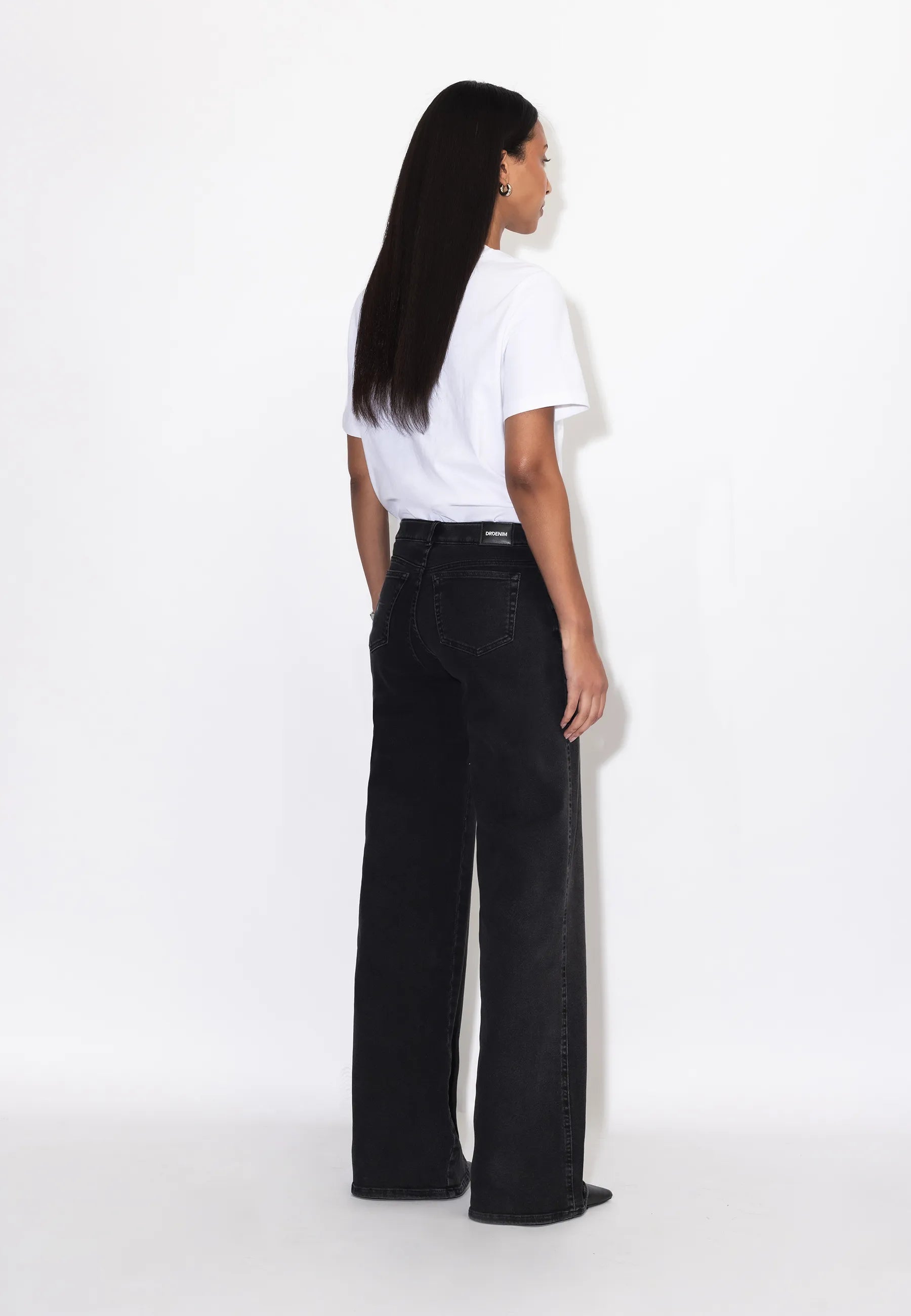 2610105A99_DrDenim_ZilaMidWide_BlackMist_Main_W2_1