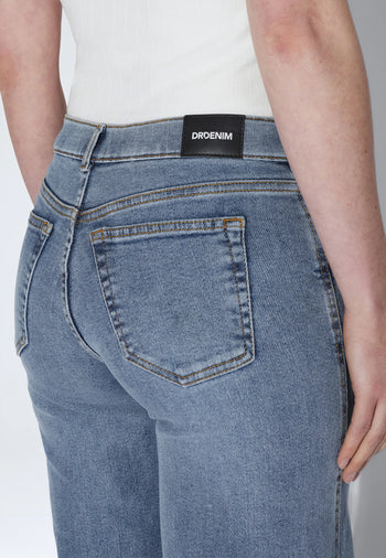 2610105J82_DrDenim_ZilaMidWide_CapeLightUsed_main_W5_2