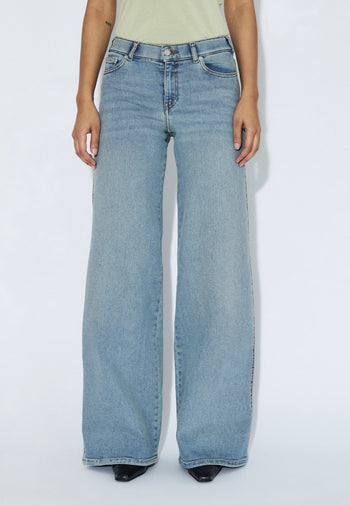 2610105U62_DrDenim_ZilaMidWide_CapeLightVintage_Main_W3_1