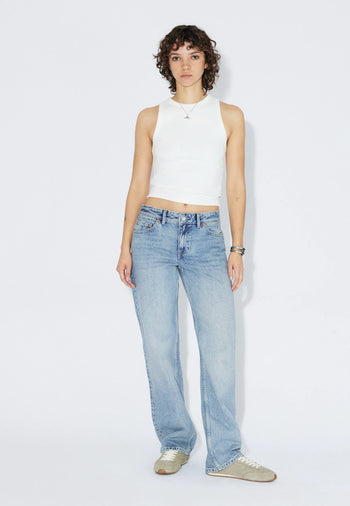 2610106M01_DrDenim_NikaMidStraight_DriftLightUsed_Main_W1_2