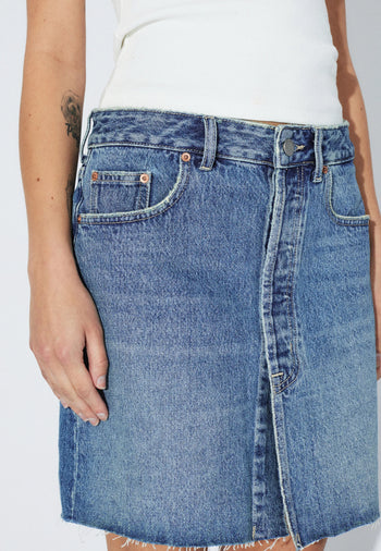 2610108M02_DrDenim_AraSkirt_DriftSkyUsed_Main_W5_1